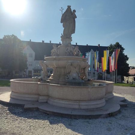 Ferienwohnung Enzian - Naehe Kapellplatz - Oeffentlicher Parkplatz - Aufzug Альтеттінґ Екстер'єр фото
