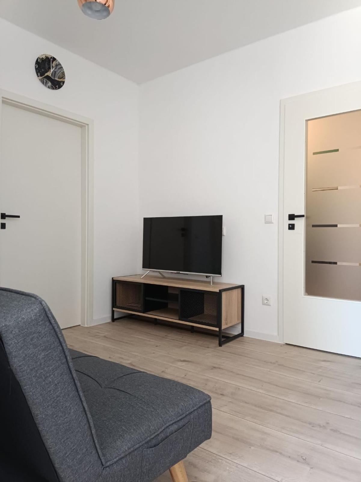 Ferienwohnung Enzian - Naehe Kapellplatz - Oeffentlicher Parkplatz - Aufzug Альтеттінґ Екстер'єр фото