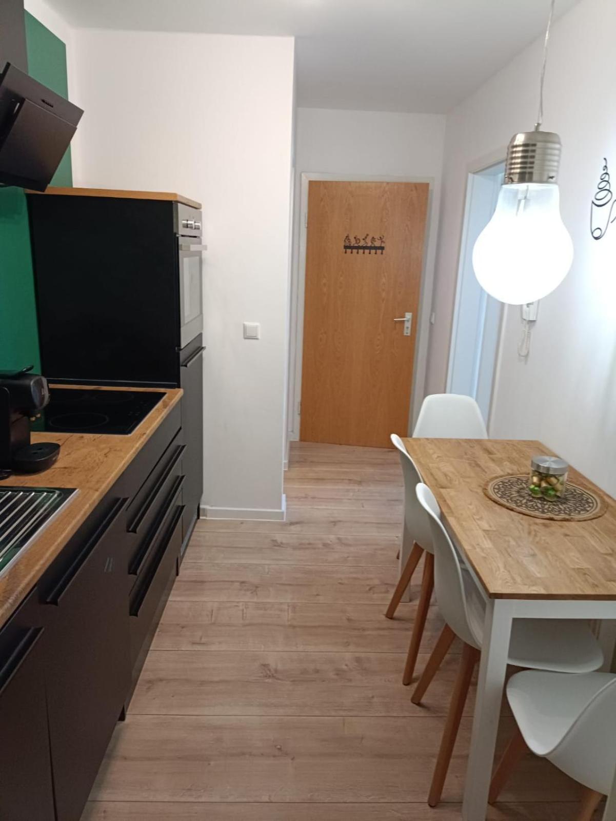 Ferienwohnung Enzian - Naehe Kapellplatz - Oeffentlicher Parkplatz - Aufzug Альтеттінґ Екстер'єр фото
