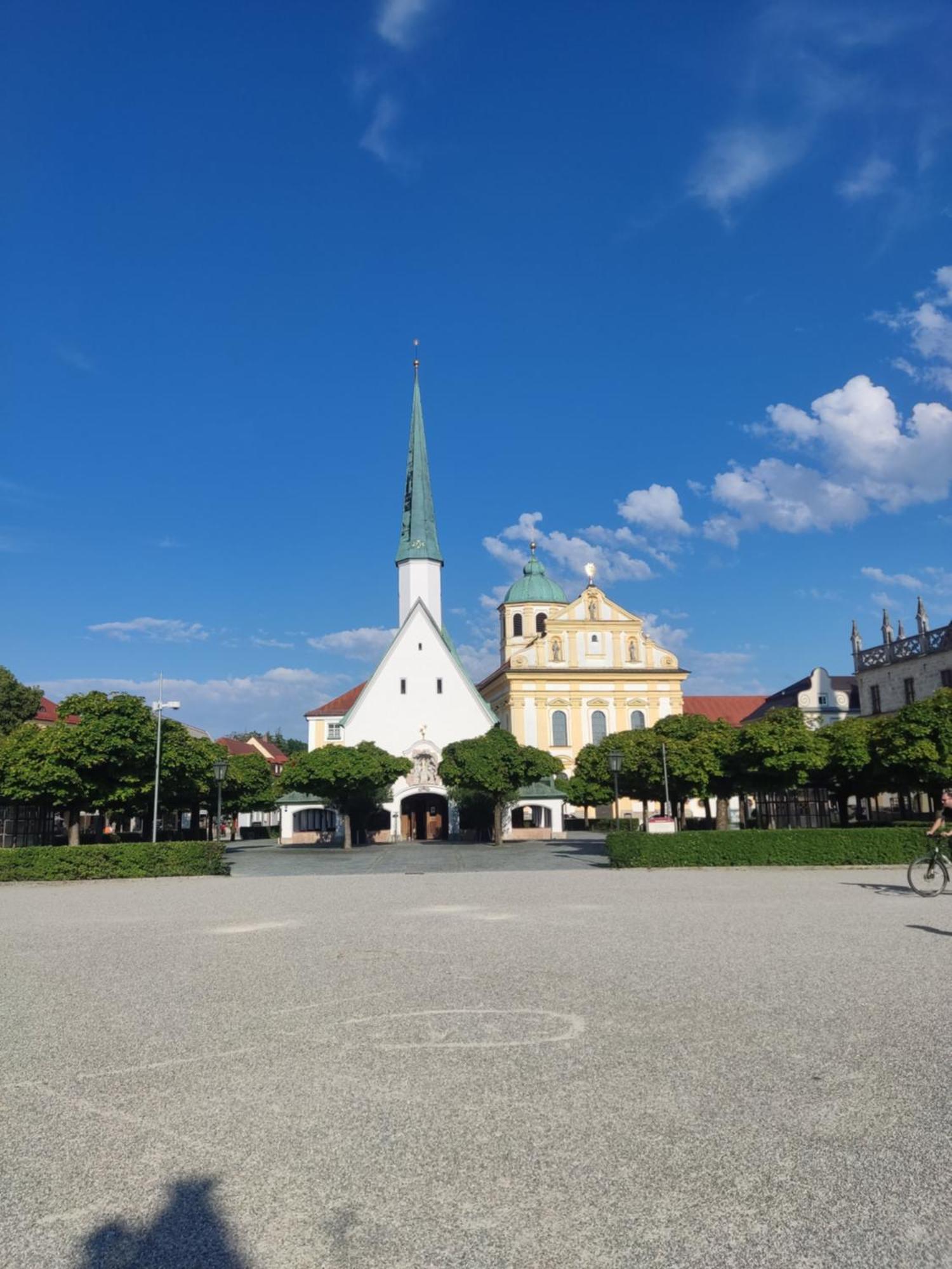 Ferienwohnung Enzian - Naehe Kapellplatz - Oeffentlicher Parkplatz - Aufzug Альтеттінґ Екстер'єр фото